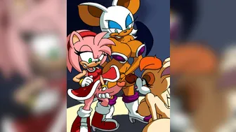 Rouge and Amy masturbating in front of vanilla